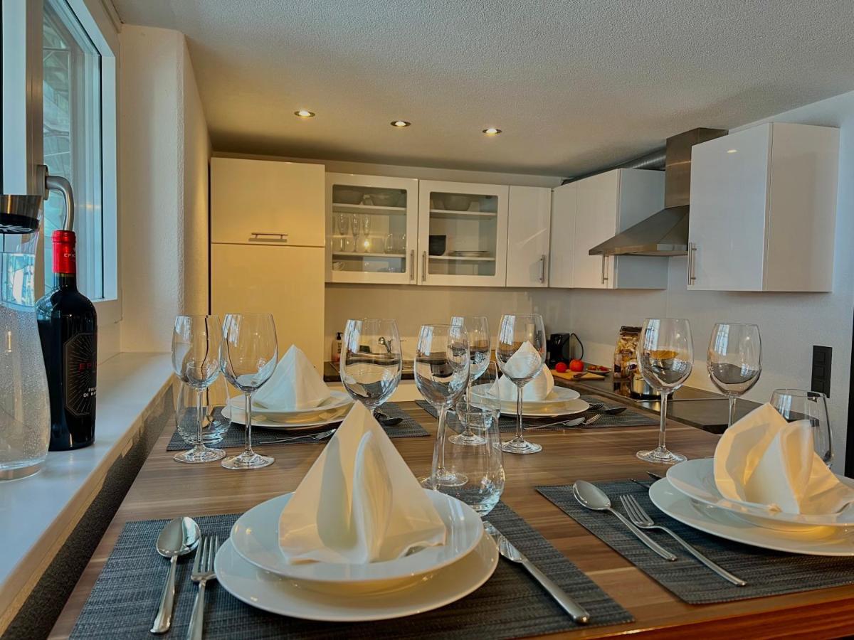 The R Apartment Froburg, Parking, Netflix, Golfplatz Obergosgen Bagian luar foto